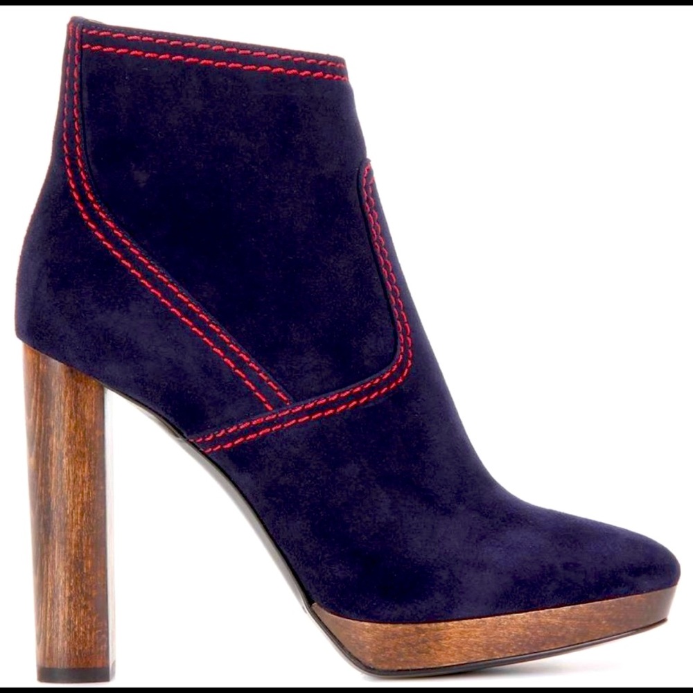 Burberry Hazelhurst Booties EU 39, US 9
